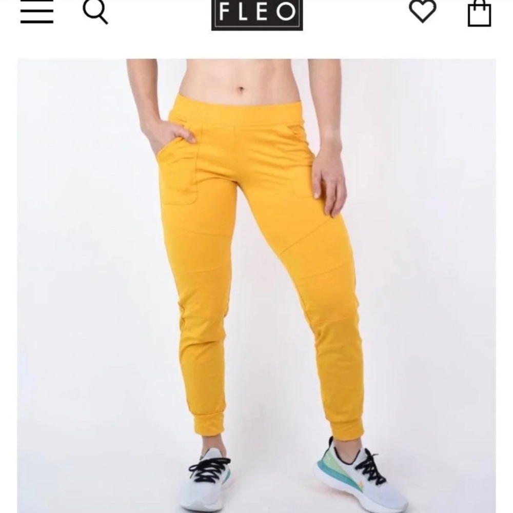 Mango mojito FLEO Joggers size Medium NWT NEW fitness CrossFit yoga stretch